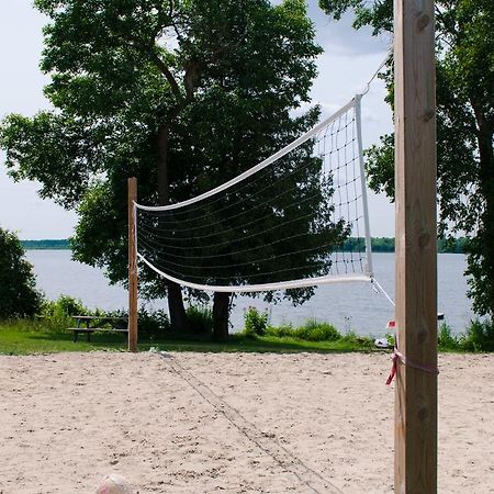 Woodland Estate Resort Campbellford Buitenkant foto