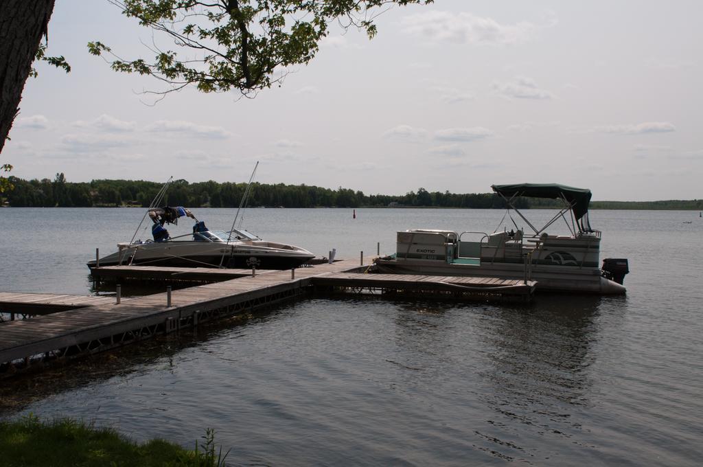 Woodland Estate Resort Campbellford Buitenkant foto